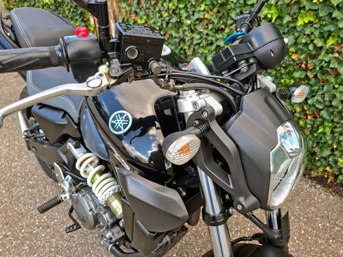 YAMAHA MT 03 (2009) foto 3