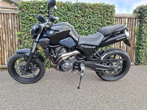 YAMAHA MT 03 (2009) foto 5