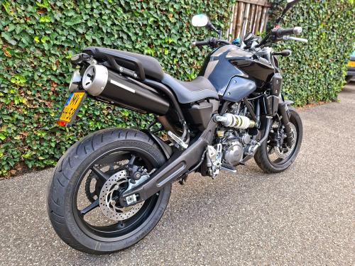 YAMAHA MT 03 (2009) foto 7