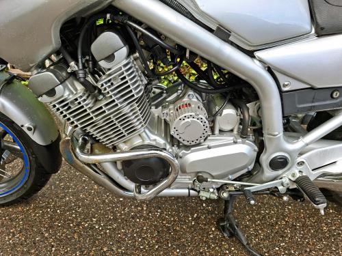 YAMAHA XJ 900S (2002) foto 7