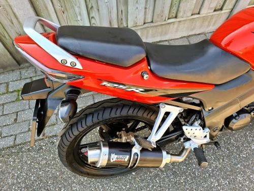 HONDA CBR125R (2009) foto 4