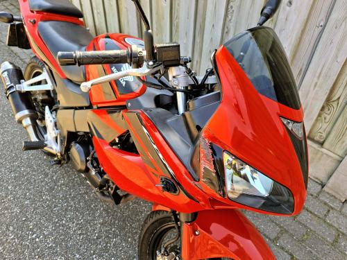 HONDA CBR125R (2009) foto 6