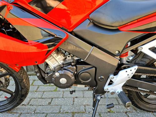 HONDA CBR125R (2009) foto 13