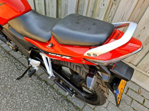 HONDA CBR125R (2009) foto 15