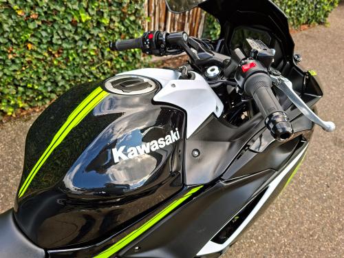 KAWASAKI NINJA 650 (2021) foto 3