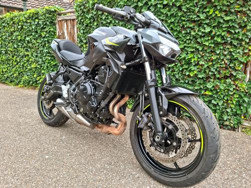 KAWASAKI Z650 (2024) foto 2