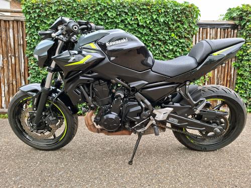 KAWASAKI Z650 (2024) foto 11