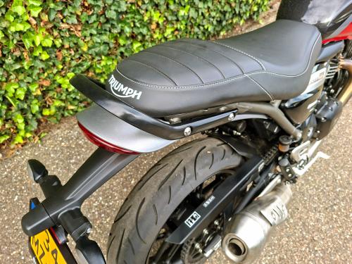 TRIUMPH SPEED 400 (2026) foto 8