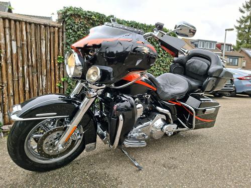 HARLEY DAVIDSON FLHTCUSE 2 ELECTRA GLIDE (2007) foto 12