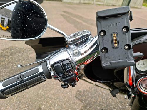 HARLEY DAVIDSON FLHTCUSE 2 ELECTRA GLIDE (2007) foto 22