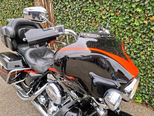 HARLEY DAVIDSON FLHTCUSE 2 ELECTRA GLIDE (2007) foto 4
