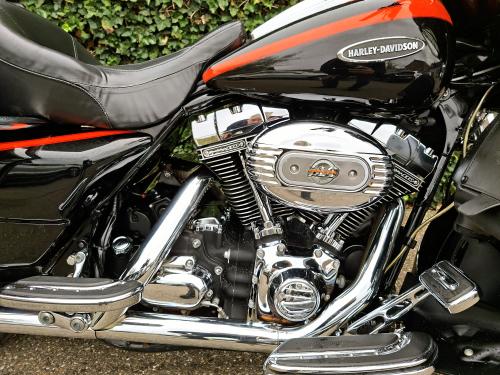 HARLEY DAVIDSON FLHTCUSE 2 ELECTRA GLIDE (2007) foto 5